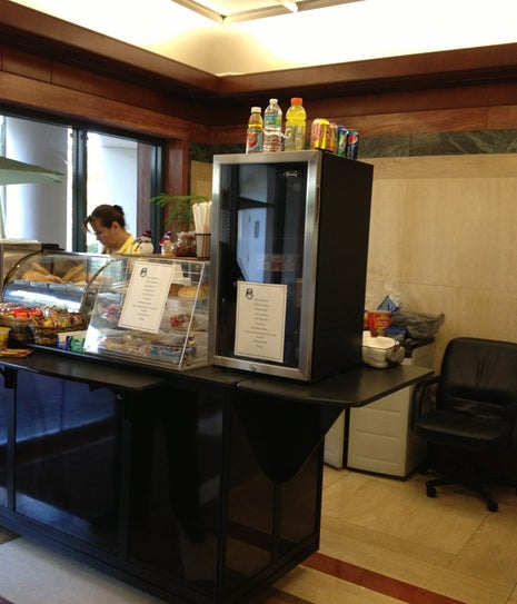 Lia's Coffee Kiosk