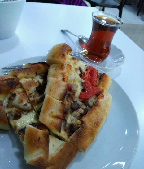 Derya Börek