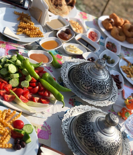 Ayva Bahçesi Kahvaltı Yeri