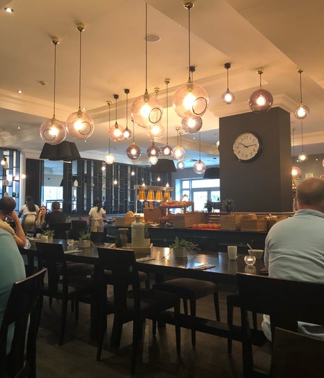 Crowne Plaza Breakfast Lounge