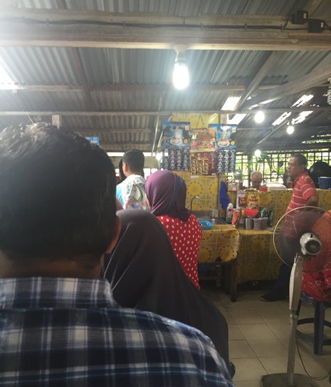 Mughni Saujana Cafe