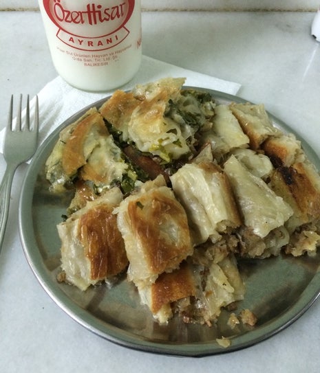 Öz Anıl börek salonu