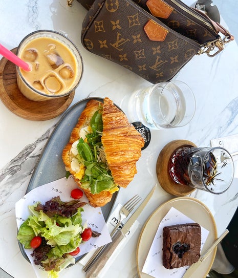 Morn Patisserie & Bakery & Coffee