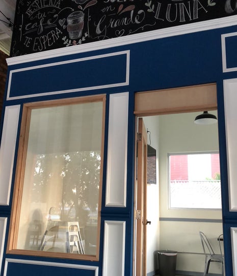 Blue Luna Café & Deli