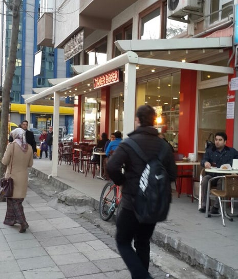 Taner Börek