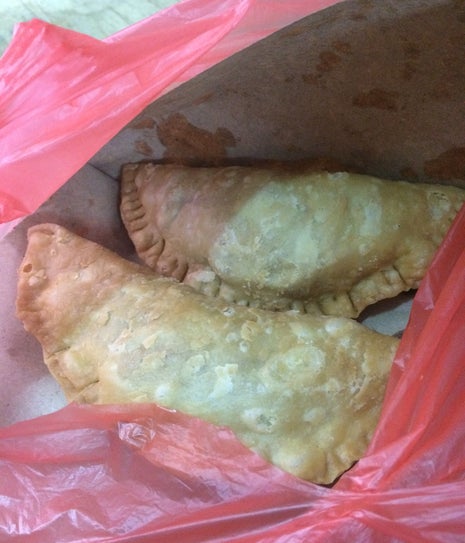 warung yem karipap dinasor