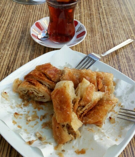 özlem börek Salonu