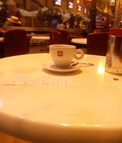 Illy Cafe