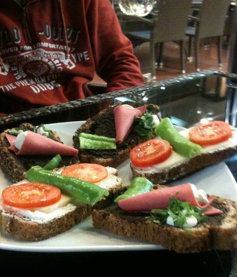 Uğur Pasta & Cafe