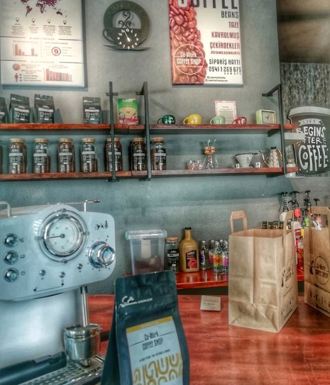 Co-Work Coffee Shop&Photo