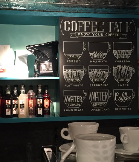 Magnolias Sous Le Pont