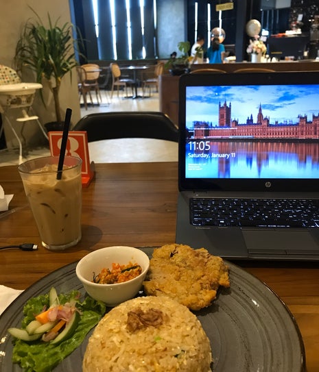 Anak Panah Bizz Social Coffee