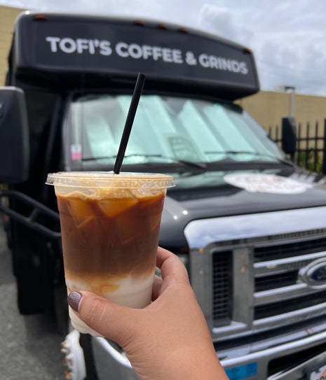 Tofi’s Coffee & Grinds