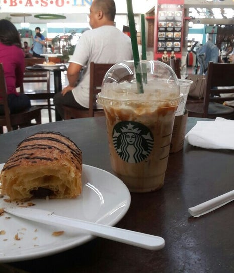 Starbucks Terminal 3 Soekerno Hatta International Airport