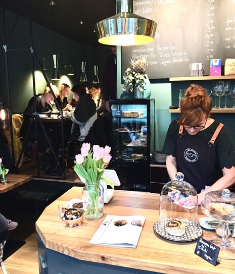 THE FRIDAY Cupping Room