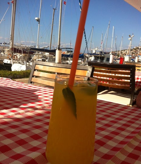 Marin Cafe