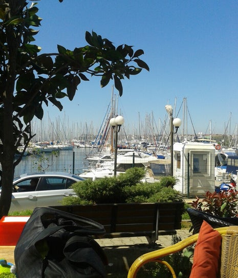 Burj Cafe