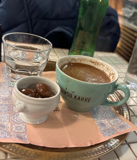 Komşu Kahve Caddebostan
