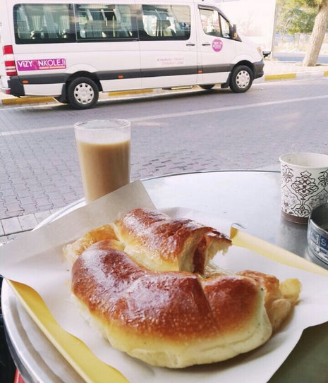 Alev Pastanesi & Cafe