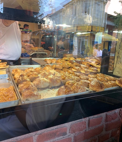 Meşhur Sarıyer Börekçisi