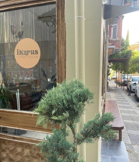 İkarus Cofee House