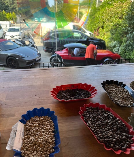 Delfiano Coffee Shop