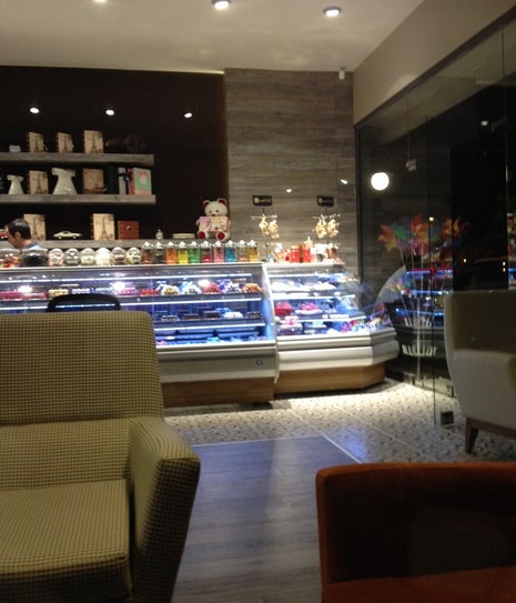 Badem Çikolata & Cafe