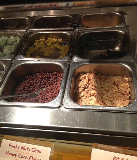 J.Co Donuts & Coffee