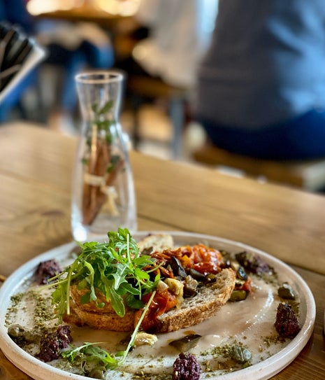 Pro•Ka•Fe•Nā•Ted