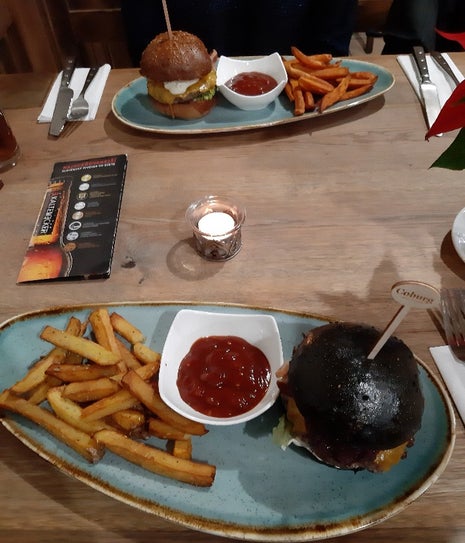 COBURG coffee & burger