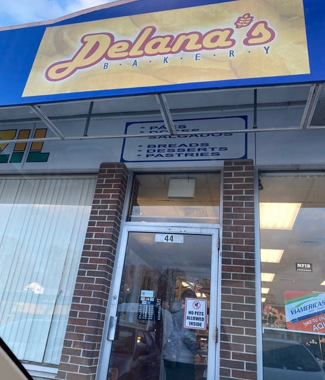 Delana's Bakery
