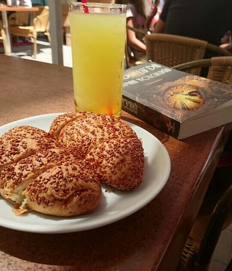 Laves Pasta Cafe