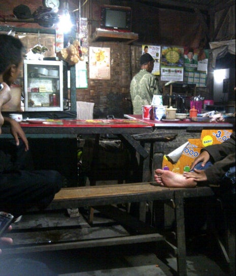 Warkop cak is depan SMABA