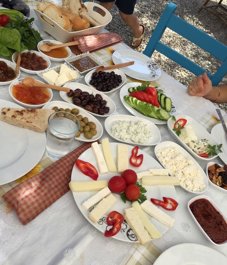 Necla'nın sofrası