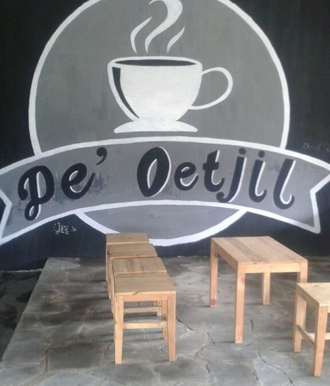 de'oetjil milkshake & coffee bar