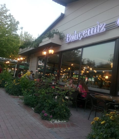 Bahçemiz Cafe & Bistro