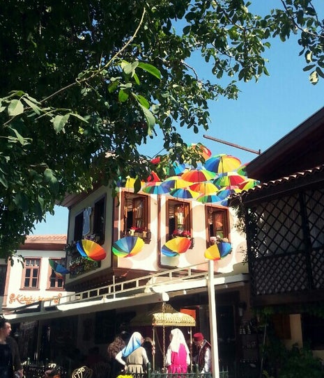 Dostlar Konağı