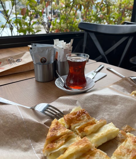 Levent Börek