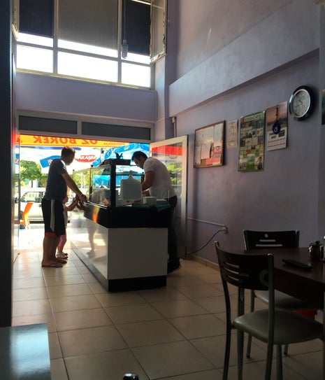 Öz Börek salonu
