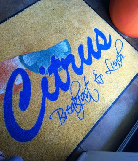 Citrus Breakfast & Lunch