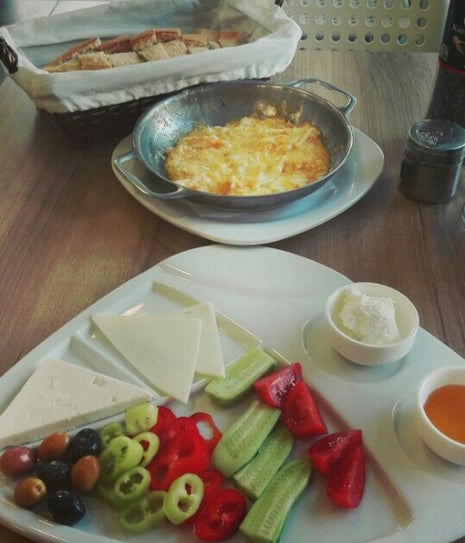 Derin Cafe-Börek-Kahvaltı