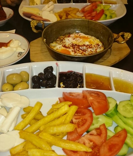 Gazioğlu Pastaneleri