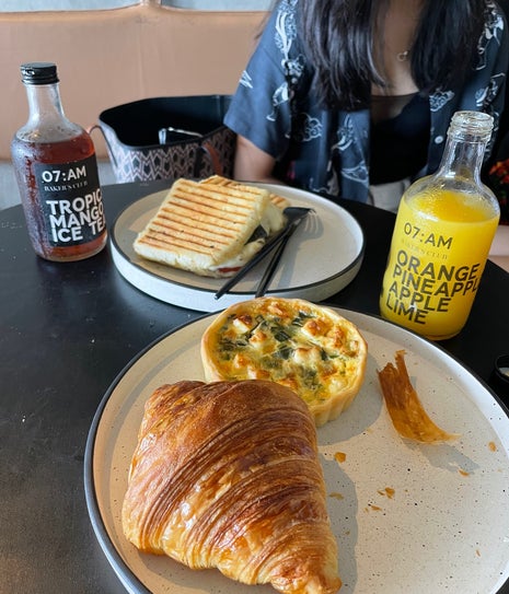 07:AM Baker's Club