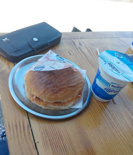Özkardeşler börek&pide salonu