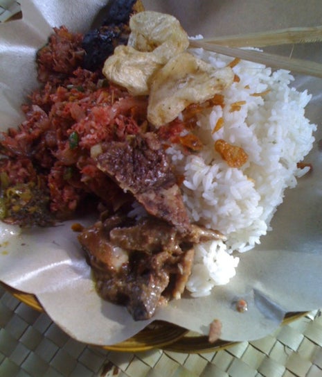 Nasi Lawar Muata