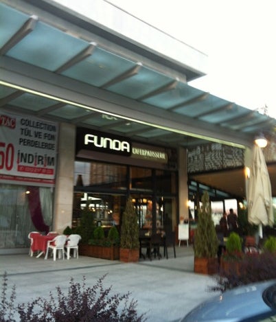 Funda Cafe & Patisserie