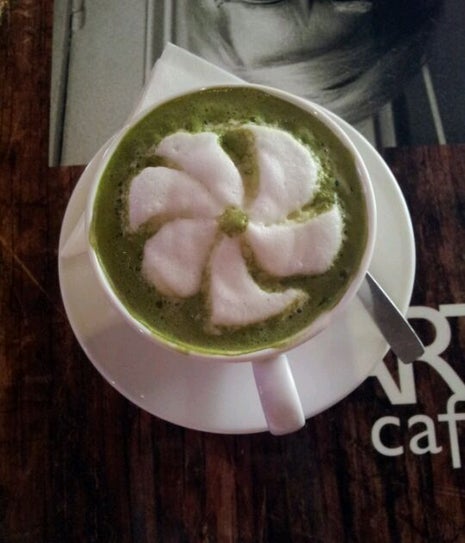 De' ARTe Cafe & Lounge