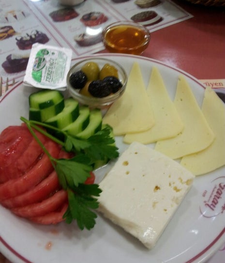Saray Muhallebicisi
