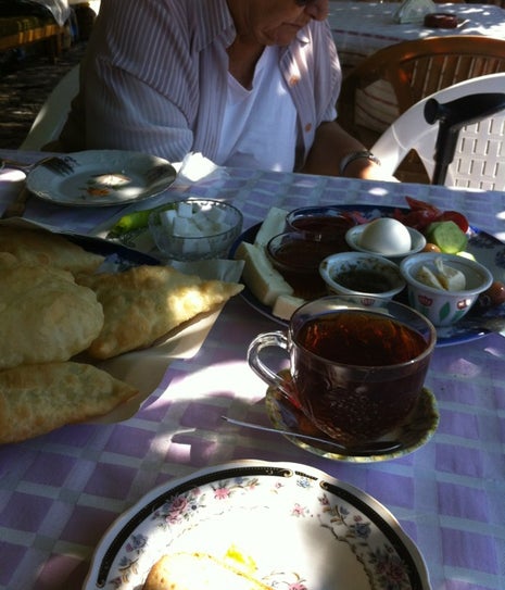 Seckin Aile Cay Bahcesi