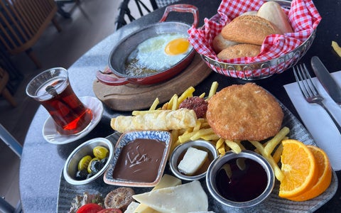 Büyükçekmece Breakfast & Brunch Places